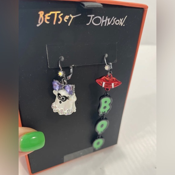 SOLD - Picture 3 of 6